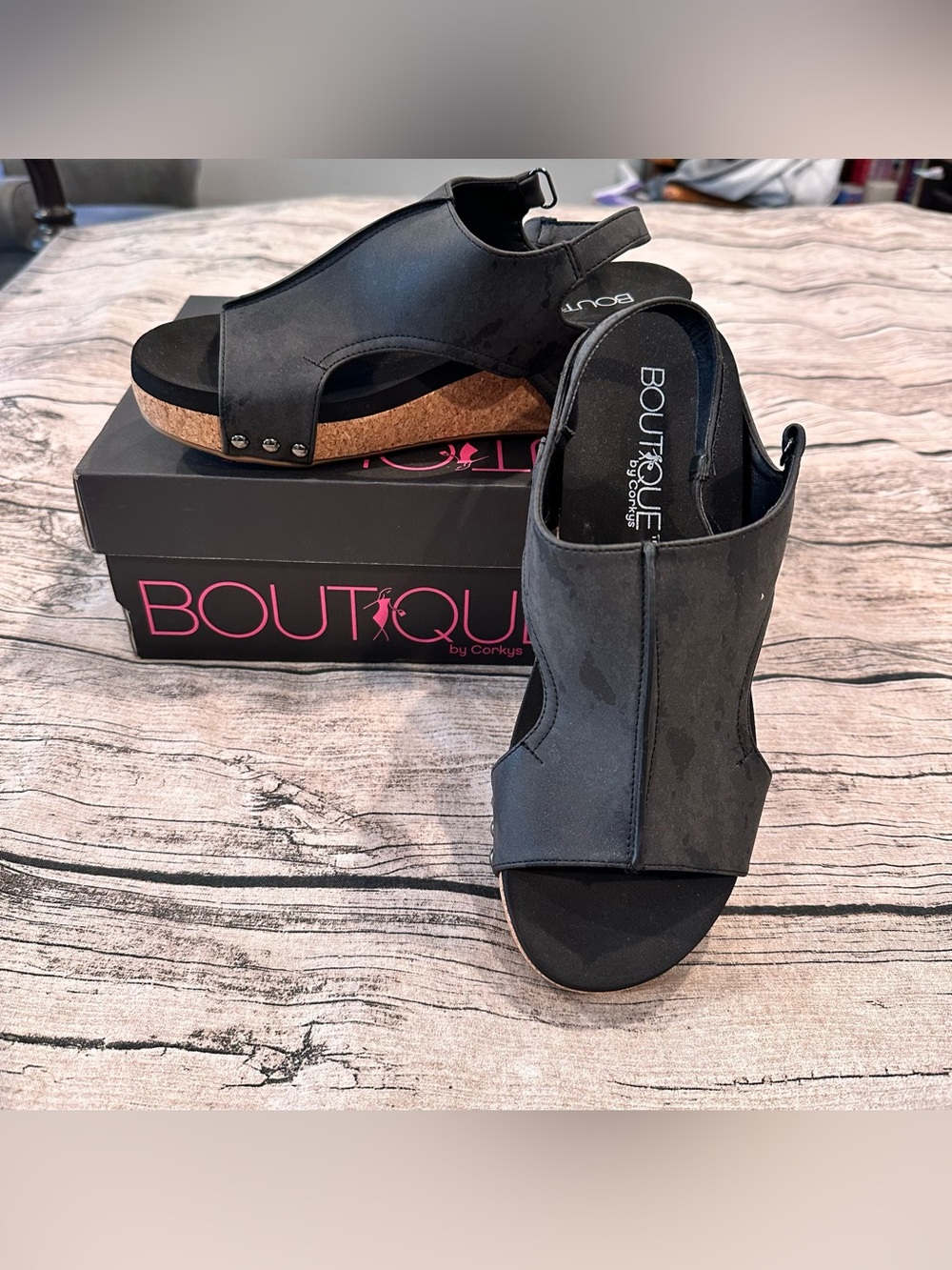 New Corkys Boutique Black Patterned Volta II Cork Wedge Sandals Size 8